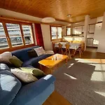 Light Alpine With View Heart Of Apartmán Flims