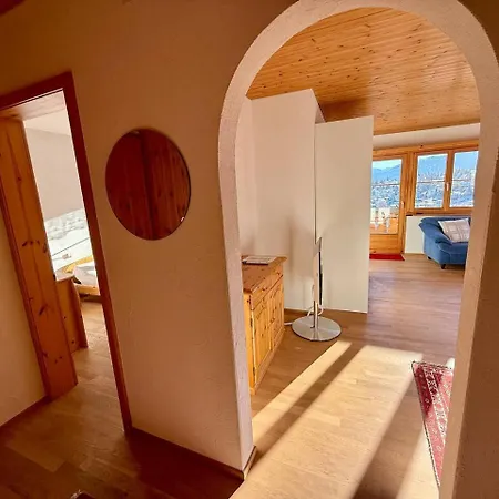 Light Alpine With View Heart Of 아파트 필름